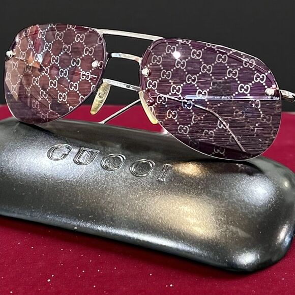 Gucci Silver and Brown GG Patterned Sunglasses - Picture 6 of 9